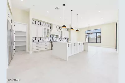 18024 W Montebello Avenue, Litchfield Park, AZ 85340 - Photo 9