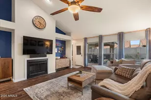 3910 E Hiddenview Dr, Phoenix, AZ 85048 - Photo 17