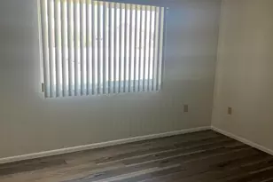 11129 W Emerald Dr, Sun City, AZ 85351 - Photo 9