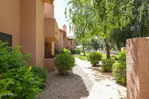 1075 E Chandler Blvd, Chandler, AZ 85225 - Photo 21