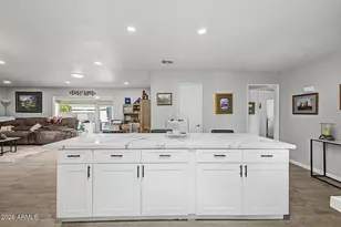 10718 W Cheryl Dr, Sun City, AZ 85351 - Photo 17