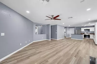1125 E Milada Drive, Phoenix, AZ 85042 - Photo 5