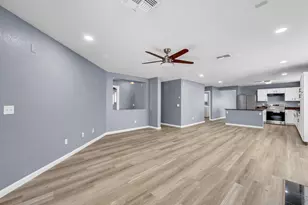 1125 E Milada Dr, Phoenix, AZ 85042 - Photo 5