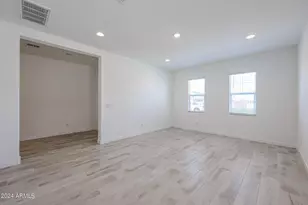 7682 W Jackrabbit Ln, Peoria, AZ 85383 - Photo 17