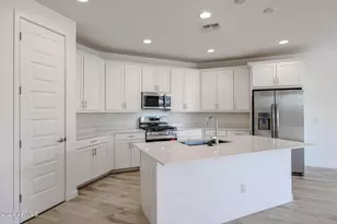 7682 W Jackrabbit Ln, Peoria, AZ 85383 - Photo 5