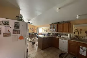 311 S Piedra Negra Dr, Queen Valley, AZ 85118 - Photo 9