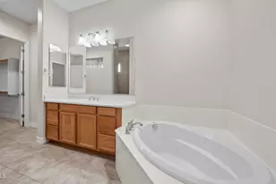 5263 S Joshua Tree Ln, Gilbert, AZ 85298 - Photo 17