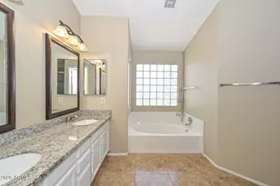 7110 W Via De Luna Dr, Glendale, AZ 85310 - Photo 31