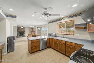 8807 W Williams Rd, Peoria, AZ 85383 - Photo 15