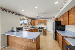 8807 W Williams Rd, Peoria, AZ 85383 - Photo 13