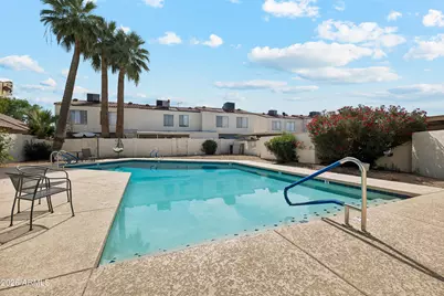 8502 N Central Avenue #11, Phoenix, AZ 85020 - Photo 5