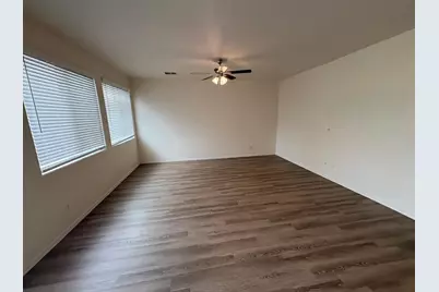 8816 W Myrtle Avenue, Glendale, AZ 85305 - Photo 7