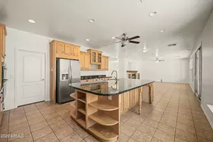 4034 W St Kateri Dr, Phoenix, AZ 85041 - Photo 11