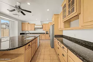 4034 W St Kateri Dr, Phoenix, AZ 85041 - Photo 7