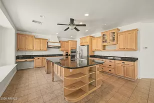 4034 W St Kateri Dr, Phoenix, AZ 85041 - Photo 9