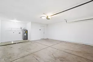8952 W Royal Palm Rd, Peoria, AZ 85345 - Photo 25