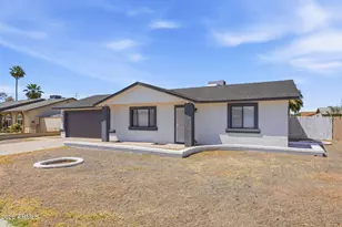 8952 W Royal Palm Rd, Peoria, AZ 85345 - Photo 3