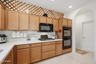 12296 W Skinner Dr, Peoria, AZ 85383 - Photo 11