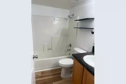 740 W Elm Street #207, Phoenix, AZ 85013 - Photo 7