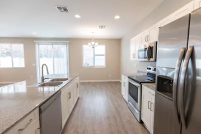 2950 N 38th Street #13, Phoenix, AZ 85018 - Photo 5