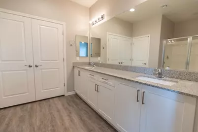 2950 N 38th Street #13, Phoenix, AZ 85018 - Photo 9