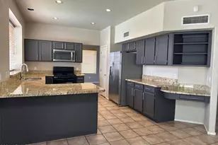 3320 N Lakeshore Ct, Avondale, AZ 85392 - Photo 5