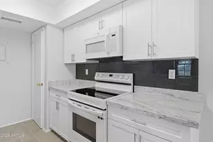 780 E Eugie Ave, Phoenix, AZ 85022 - Photo 15