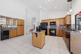 1531 W Sherri Dr, Gilbert, AZ 85233 - Photo 3