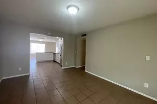 10902 W Montecito Ave, Phoenix, AZ 85037 - Photo 5