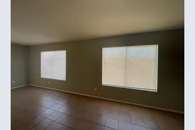 10902 W Montecito Avenue, Phoenix, AZ 85037 - Photo 11