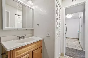 1126 W Elliot Rd, Chandler, AZ 85224 - Photo 17