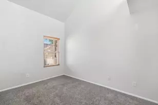 1126 W Elliot Rd, Chandler, AZ 85224 - Photo 9