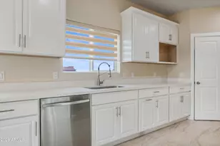 158 N Pettoshas Dr, Maricopa, AZ 85139 - Photo 11