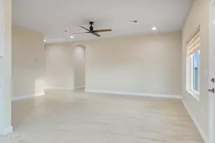 158 N Pettoshas Dr, Maricopa, AZ 85139 - Photo 5