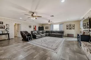 10226 E Iris Rd, Mesa, AZ 85207 - Photo 9