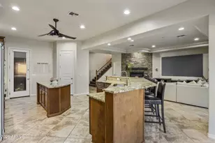 3950 E Patrick Ln, Phoenix, AZ 85050 - Photo 23