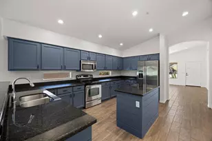 10290 E Mallow Cir, Scottsdale, AZ 85255 - Photo 9