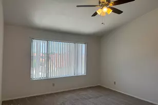 3927 E Lavender Ln, Phoenix, AZ 85044 - Photo 31