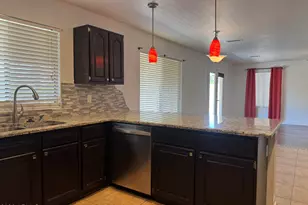 3927 E Lavender Ln, Phoenix, AZ 85044 - Photo 17