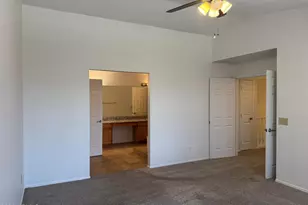 3927 E Lavender Ln, Phoenix, AZ 85044 - Photo 33