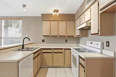 1717 E Union Hills Drive #1096, Phoenix, AZ 85024 - Photo 9