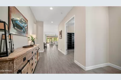 10356 E Wavelength Avenue, Mesa, AZ 85212 - Photo 5