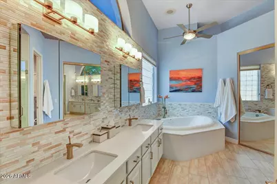 22439 N 45th Place, Phoenix, AZ 85050 - Photo 21