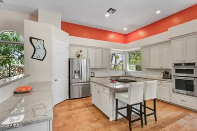 22439 N 45th Place, Phoenix, AZ 85050 - Photo 13
