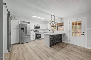 3008 W Angela Dr, Phoenix, AZ 85053 - Photo 17