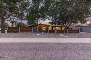 8325 E Crestwood Way, Scottsdale, AZ 85250 - Photo 43