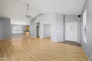 15283 W Eureka Trail, Surprise, AZ 85374 - Photo 11
