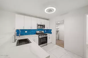 11822 N 76th Dr, Peoria, AZ 85345 - Photo 15