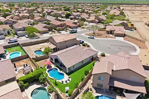 1834 W Amberwood Dr, Phoenix, AZ 85045 - Photo 3