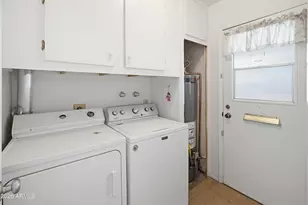14042 N Newcastle Dr, Sun City, AZ 85351 - Photo 15